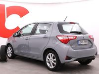 Käytetty Toyota Yaris Hybrid Active 101 HP (74 kW) 2019 Harmaa Viistoperä