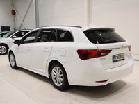 käytetty Toyota Avensis 1,8 Valvematic Active Touring Sports Multidrive S - Lämpöpaketti / Peruutuskamera / Merkkihuollettu