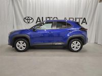 Käytetty Toyota Yaris Cross Plus 116 HP (85 kW) 2024 Sininen Katumaasturi