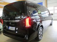 Käytetty Mercedes V220 Avantgarde 163 HP (119 kW) 2022 Musta Tila-auto