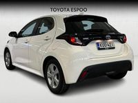 Käytetty Toyota Yaris Hybrid Active 116 HP (85 kW) 2022 Viistoperä