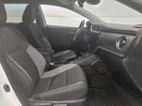 Käytetty Toyota Auris Touring Sports Active 99 HP (72 kW) 2016 Valkoinen Farmari