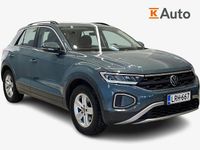 Käytetty VW T-Roc Comfortline 150 HP (110 kW) 2022 Sininen Katumaasturi