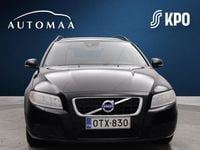 Käytetty Volvo V70 Business Edition 136 HP (100 kW) 2013 Musta Farmari