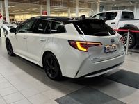 käytetty Toyota Corolla Touring Sports 1,8 Hybrid Style /1-om/ Approved/ Plus-pak/