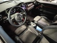 Käytetty Mini Cooper SE Essential 135 kW (184 HP) 2023 Musta Viistoperä