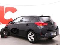 Käytetty Toyota Auris Hybrid Active 99 HP (72 kW) 2015 Musta Viistoperä