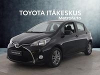 Käytetty Toyota Yaris Active 99 HP (72 kW) 2016 Musta Viistoperä