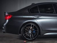 käytetty BMW 335 335 F30 i A M Sport Mineral Grey Metallic * Bi-Xenon / Nahat / Sporttipenkit / Navi *