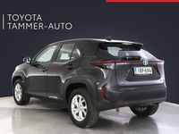 Käytetty Toyota Yaris Cross Active 116 HP (85 kW) 2024 Musta Katumaasturi