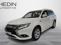 Käytetty Mitsubishi Outlander P-HEV Invite+ 135 HP (99 kW) 2019 Valkoinen Katumaasturi