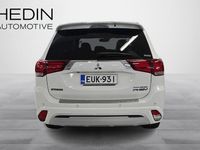 Käytetty Mitsubishi Outlander P-HEV Instyle 135 HP (99 kW) 2019 Valkoinen Katumaasturi