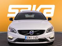 Käytetty Volvo V60 R-Design 215 HP (158 kW) 2015 Farmari