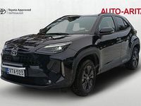 Käytetty Toyota Yaris Cross Plus 114 HP (83 kW) 2024 Musta Katumaasturi