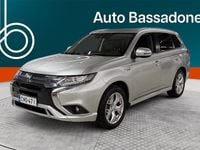Käytetty Mitsubishi Outlander P-HEV Active 135 HP (99 kW) 2021 Katumaasturi