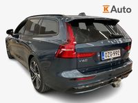 Käytetty Volvo V60 Plus 350 HP (257 kW) 2023 Farmari