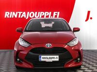 Käytetty Toyota Yaris Hybrid 92 HP (67 kW) 2023 Punainen Viistoperä
