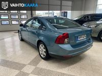 käytetty Volvo S40 1,8 (125 hv) Kinetic man # Pikkunäppärä täydellisellä huoltohistorialla, Lohkolämmittimellä ja vakkarilla #