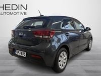 Käytetty Kia Rio LX 84 HP (61 kW) 2024 Sininen Viistoperä