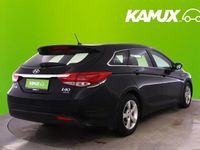 Käytetty Hyundai i40 Comfort 135 HP (99 kW) 2012 Musta Farmari