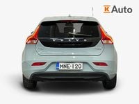 Käytetty Volvo V40 Business Edition 122 HP (89 kW) 2017 Sininen Viistoperä