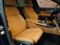 käytetty BMW 745e 745 G12 SedanA xDrive M-Sport * Sky lounge / HUD / Soft-Close / Laser valot / Vaihto / Rahoitus *
