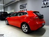 Käytetty Volvo V40 Momentum 114 HP (83 kW) 2015 Farmari