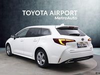 Käytetty Toyota Corolla Edition 140 HP (102 kW) 2023 Valkoinen Farmari