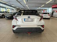 Käytetty Toyota C-HR Business Edition 122 HP (89 kW) 2017 Katumaasturi