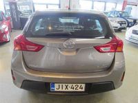 käytetty Toyota Auris 1,4 D-4D DPF Life 5ov