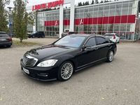 käytetty Mercedes S500 Lang A - 3kk lyhennysvapaa - TODELLA HIENO, Lang, Vakkari, Kattoluukku - Ilmainen kotiintoimitus!