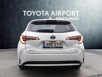 Käytetty Toyota Corolla Active 122 HP (89 kW) 2022 Valkoinen Farmari