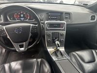 Käytetty Volvo V60 R-Design 215 HP (158 kW) 2013 Farmari