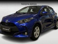 Käytetty Toyota Yaris Active 114 HP (83 kW) 2023 Sininen Viistoperä