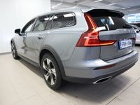 käytetty Volvo V60 CC T5 AWD Business aut - *1-Omistaja *Suomi-auto *Selekt *Merkkihuoltokirja *Hieno