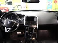 käytetty Volvo XC60 D4 AWD R Design / Adapt. vakkari / Panorama / Navi / Nahat / BLIS /