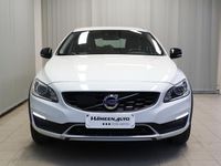 Käytetty Volvo V60 CC Business Edition 190 HP (139 kW) 2017 Valkoinen Farmari