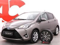 Käytetty Toyota Yaris Hybrid Active 101 HP (74 kW) 2019 Harmaa Viistoperä