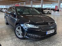 Käytetty Skoda Superb LAURIN & KLEMENT 156 HP (114 kW) 2020 Musta Sedan