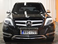 käytetty Mercedes GLK350 CDI BE 4Matic A ** Webasto kaukosäädöllä / Nahka-alcantara / ILS-Xenon / IHC / P-Tutka / Navi / Koukku / BT Audio **