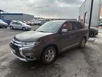 Käytetty Mitsubishi Outlander Intense 150 HP (110 kW) 2017 Katumaasturi