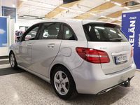 Käytetty Mercedes A180 Edition 1 122 HP (89 kW) 2019 Harmaa Tila-auto