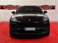 Käytetty Porsche Macan S Sport 340 HP (250 kW) 2015 Musta Katumaasturi