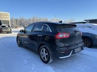 Käytetty Kia Niro EX 105 HP (77 kW) 2017 Musta Katumaasturi