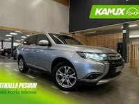Käytetty Mitsubishi Outlander Instyle 150 HP (110 kW) 2016 Hopea Katumaasturi
