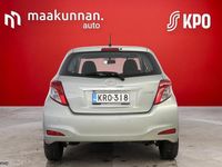 Käytetty Toyota Yaris Multidrive S 99 HP (72 kW) 2012 Harmaa Viistoperä