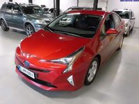 käytetty Toyota Prius Active * PERUUTUSKAMERA / TÄYD.MERKKIHISTORIA / AVAIMETON KÄYNNISTYS JA KULKU / VETOKOUKKU / NAVIGOINTI / YMS. *