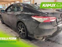 Käytetty Toyota Camry Executive 178 HP (130 kW) 2020 Musta Sedan