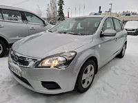 Käytetty Kia Ceed LX 105 HP (77 kW) 2011 Hopea Viistoperä