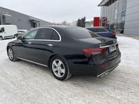 Käytetty Mercedes E220 Avantgarde 194 HP (142 kW) 2021 Sedan